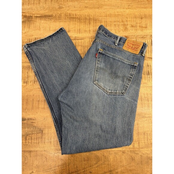 Levis 505 Jeans Mens 40x32 Fits (40x31) Medium Wash Straight Leg Stretch Denim - Picture 1 of 13